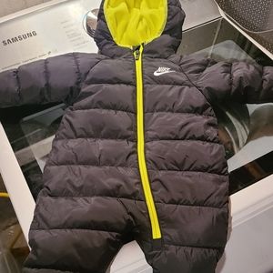 NWOT Size 6 months Nike snowsuit